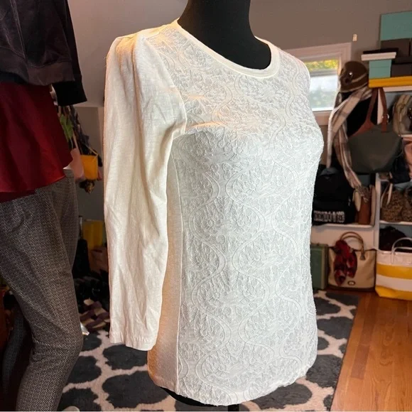 J Crew Embroidered Floral Size XS Winter White  100% Cotton Top - Picture 2 of 7